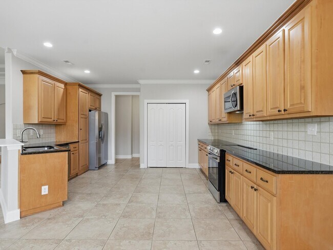 102 Brigadoon Dr