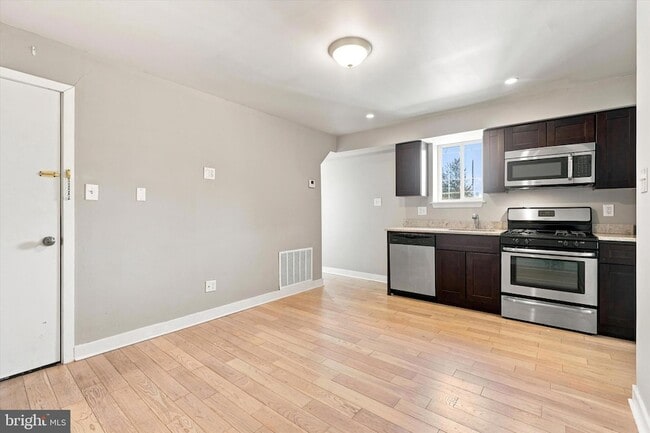 Photo - 1800 Titan St