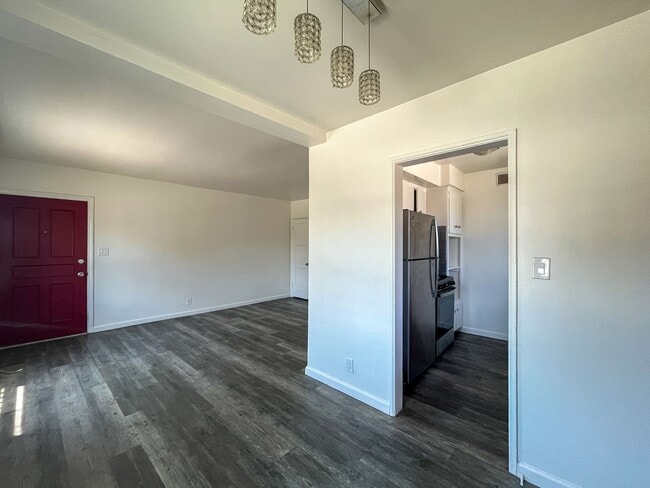 3401 W 84th Pl Unit 3401 1/2 (Apt 1)