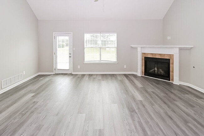 Photo - 5894 Keebler Dr