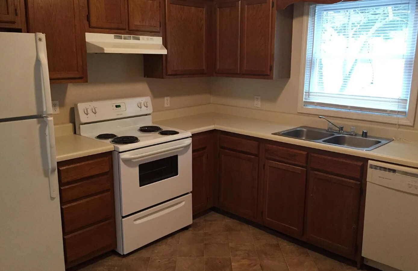 Photo - 408 Bainbridge Ct Unit 2