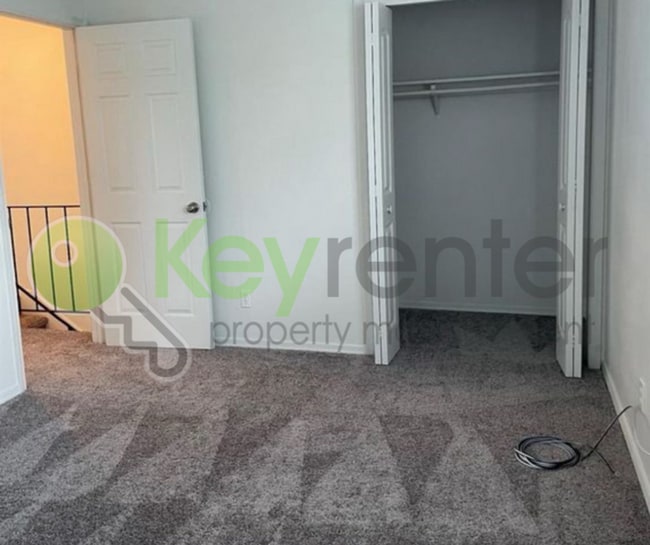 Photo - 5614 Hillsdale Blvd