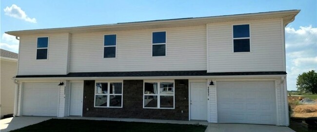 Photo - 1212 Nedra Dr Townhome