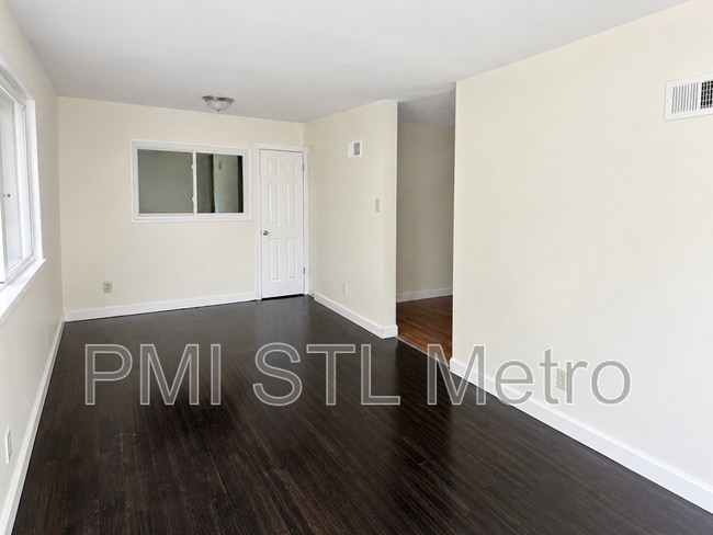 Photo - 10501 Duke Dr