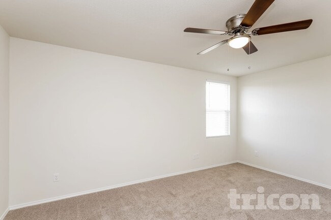 Photo - 5672 McClelland St
