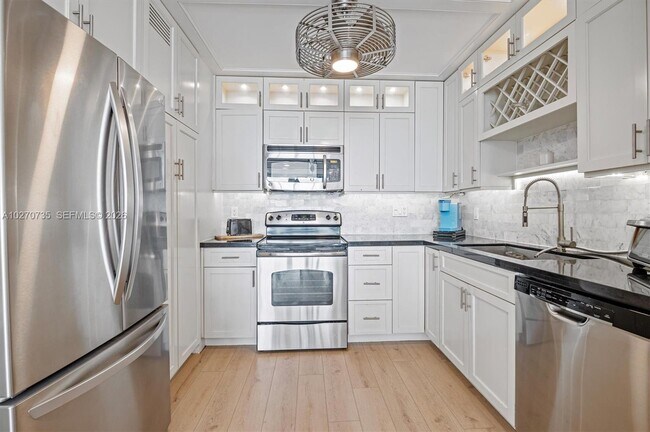Photo - 3505 S Ocean Dr Unit 607