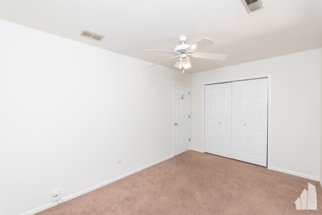 Photo - 845 N Hoyne Ave Apartments Unit 2