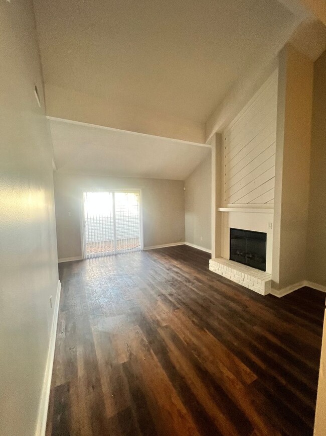 Photo - 3 Bedroom 2 Bathroom Duplex