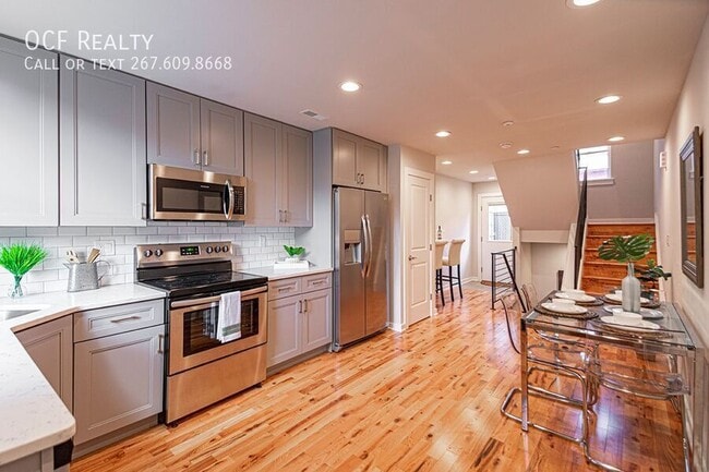 Building Photo - 2535 Annin St