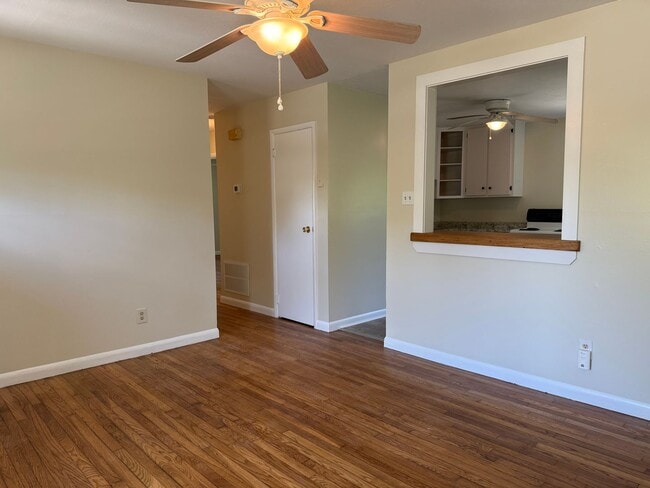 Photo - Cute 3 Bedroom, 2 Bath Home Near Asheville Mall