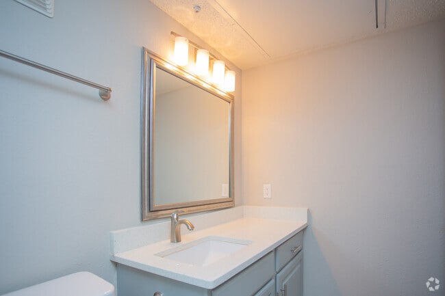 1BR, 1BA - 701SF - A1