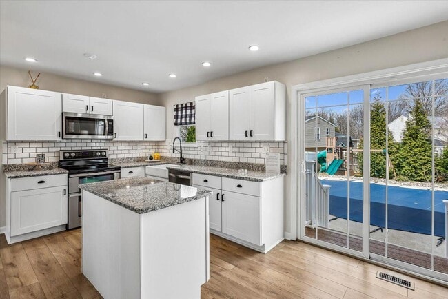 Photo - 7338 Argonne Dr