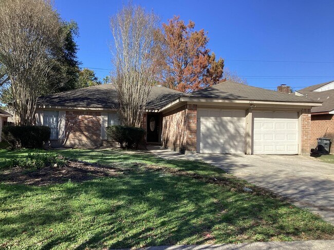 Photo - 2511 Peaceful Valley Dr