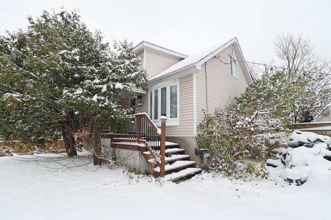 Building Photo - 1230 Notting Hill Ave