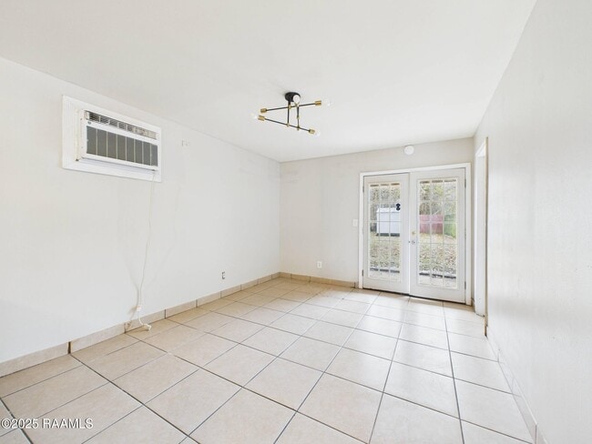 Photo - 508 General Mouton Ave