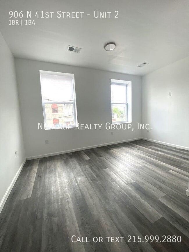 Photo - 906 N 41st St Unidad 2
