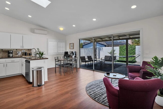 Photo - 3784 Nectarine Cir