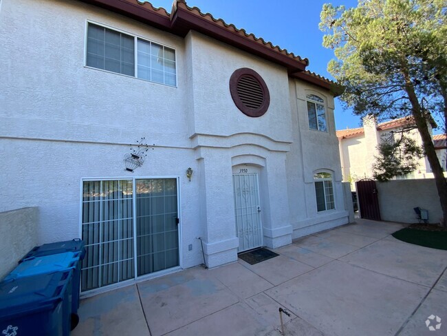 Building Photo - FLAMINGO & FORT APACHE TOWNHOME LIVING WIT...