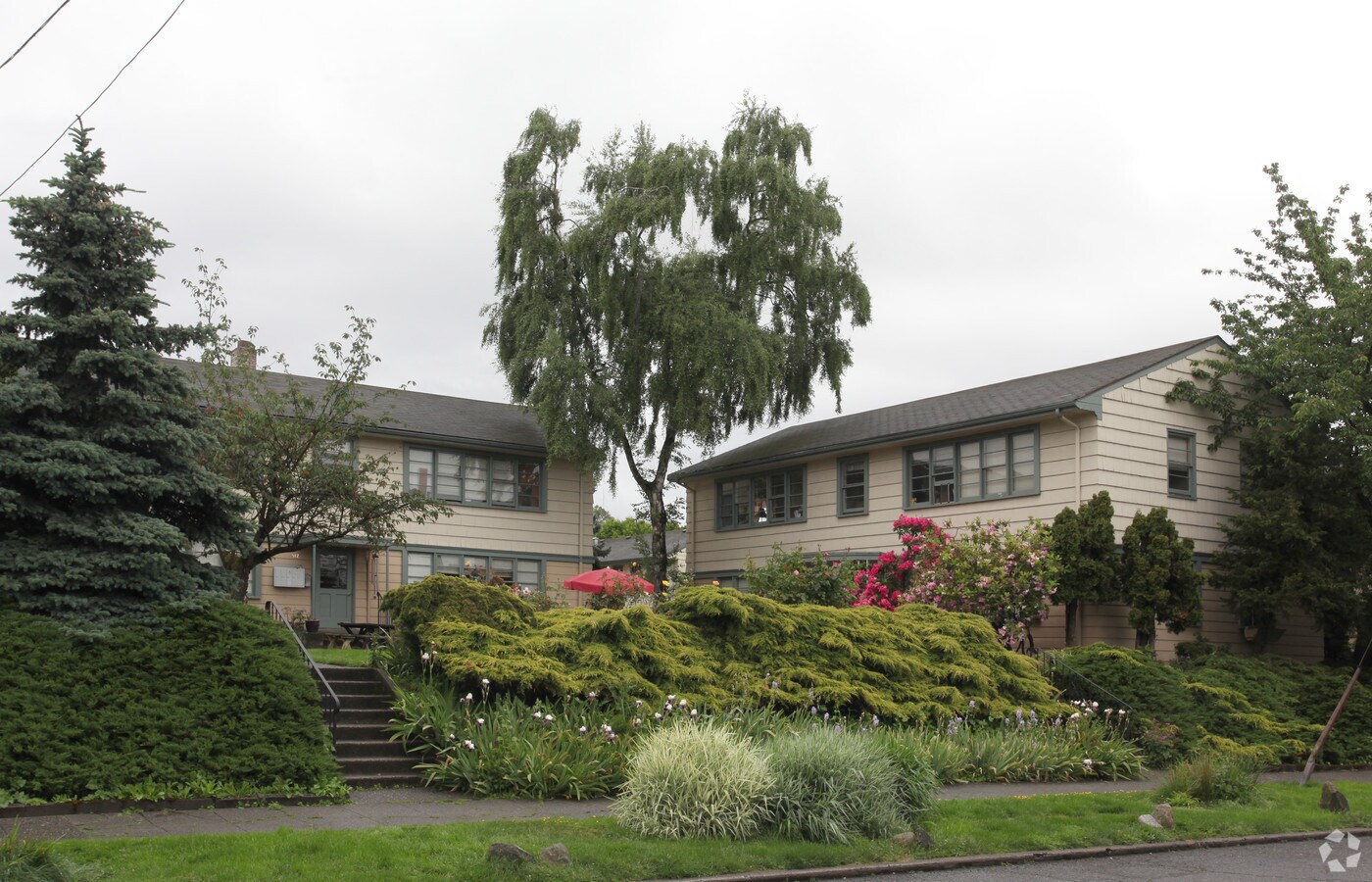 Aloha Terrace Apartments - Aloha Terrace Apartments