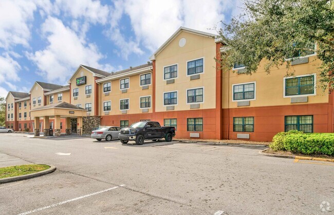 Building Photo - Furnished Studio - Tampa Rental