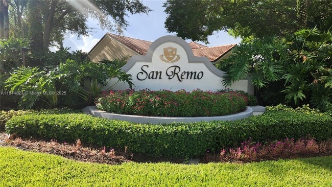 Building Photo - 1601 Sorrento Dr Rental