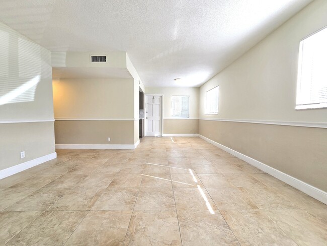 Sala de estar - Lincoln Apartments, LLC