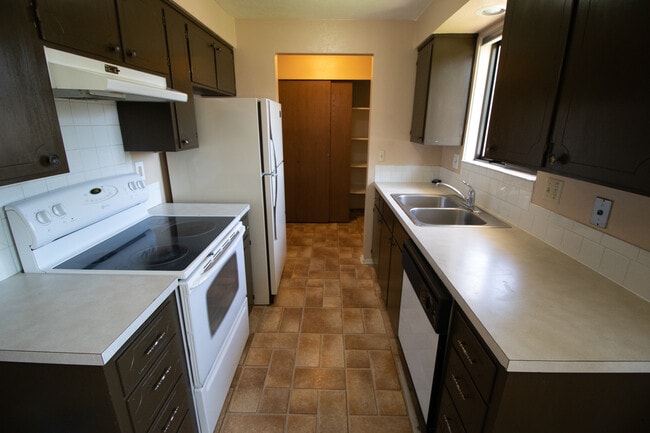 Photo - 889 NW 4th Ave