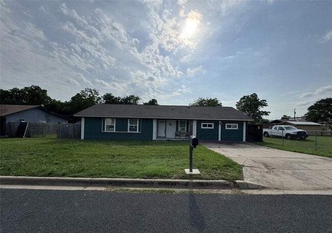 Photo - 3520 Roanoke Dr