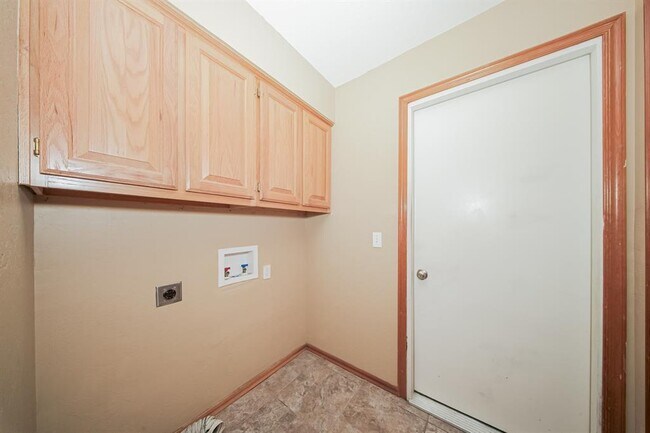 Photo - 1141 SW 132nd St