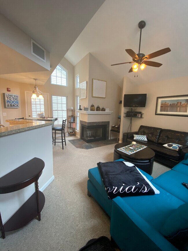 140 Carriage Crossing Ln Condo Unit 140 Condo for Rent in Middletown