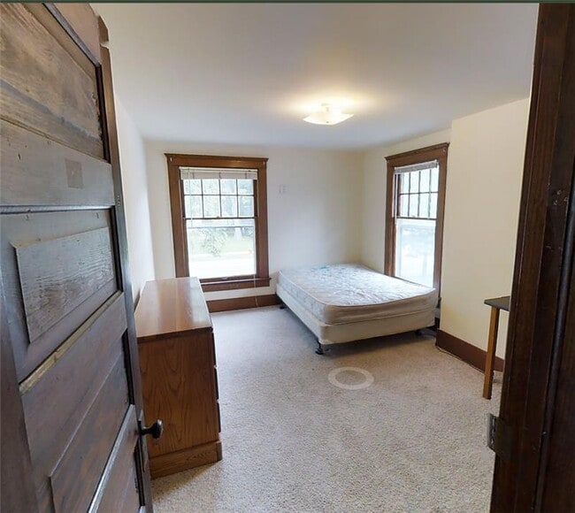 Photo - 1102 Packard St