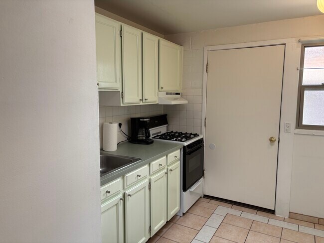 Building Photo - 469 S Paseo Lobo Unit Lobo