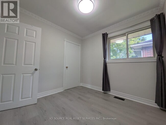 Photo - 21 Parkdale Dr Unit A - Upper