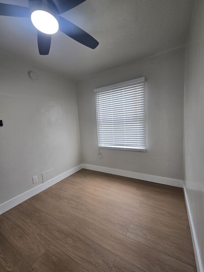10965 S Figueroa St Unit 10