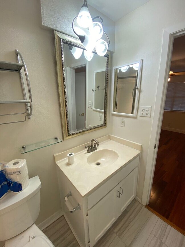 Photo - 2906 West Ave Unit 2906 West Ave