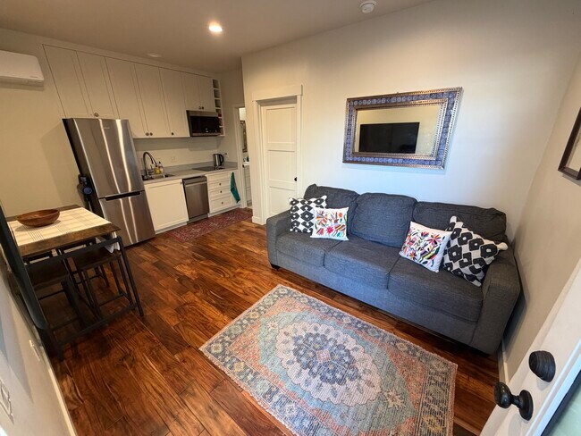 Photo - 1978 Emerald St Casa