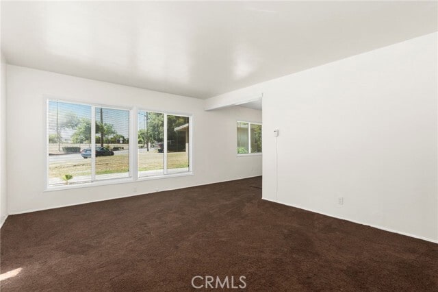 10325 Flora Vista St