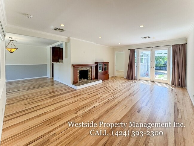 Photo - 846 Stanford St