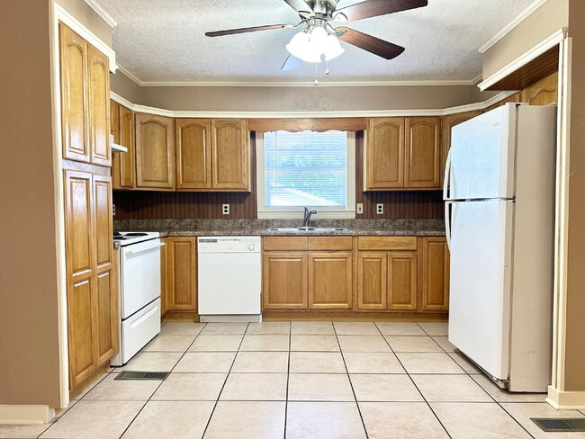 Photo - 244 S Hollis Ave