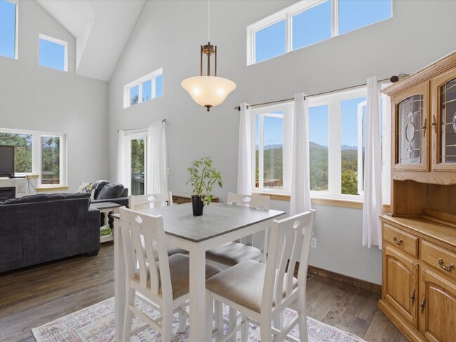 117 Spruce Trail
