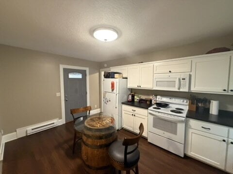 Photo - Beautifully Remodeled 2-Bedroom Upper Unit in Historic Durand Unit C
