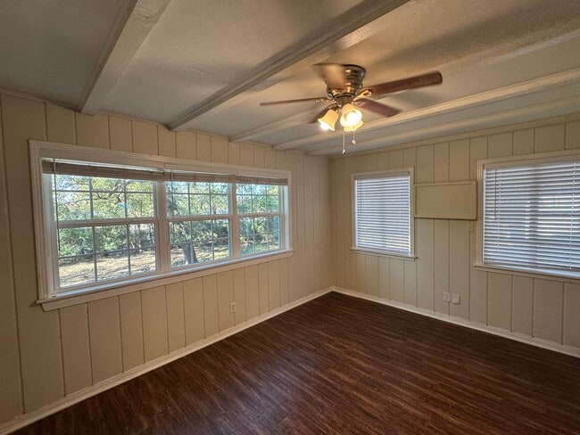 Photo - 2212 Sturges Dr