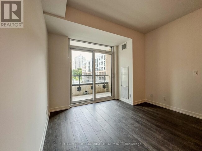 Photo - 8 Beverley Glen Blvd Unité 307