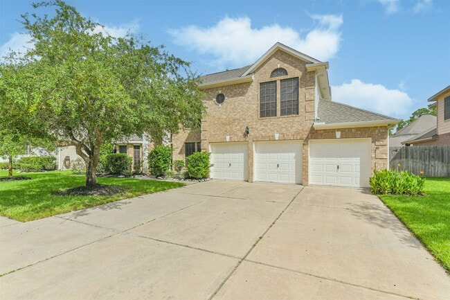Building Photo - 11918 Mariposa Canyon Dr Rental