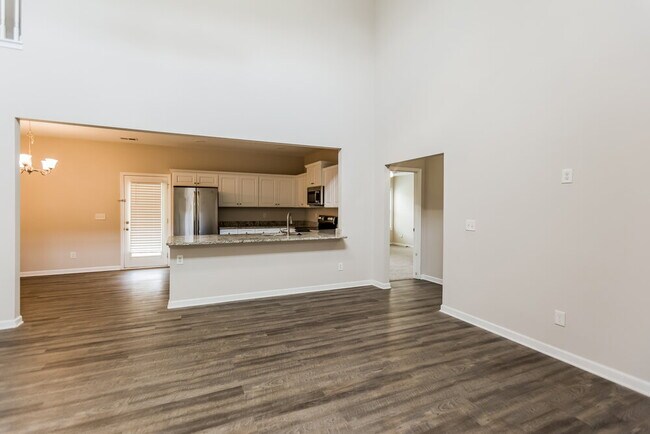 Photo - 23 Celtic Ct