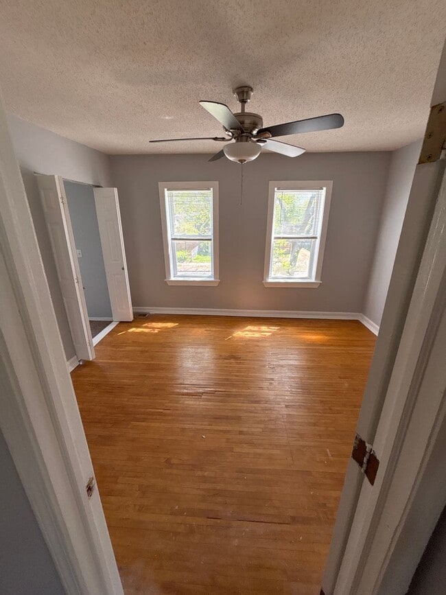Photo - 2212 6th St NE Unit 2212 6th Street NE: -2