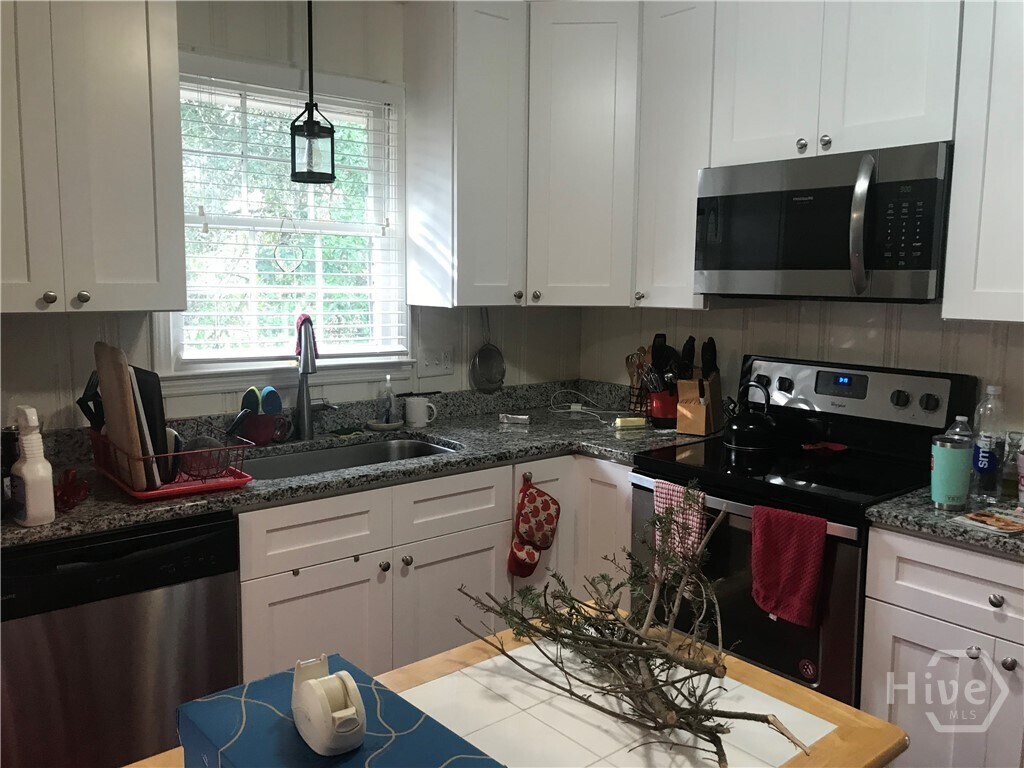 Photo - 245 Springdale St