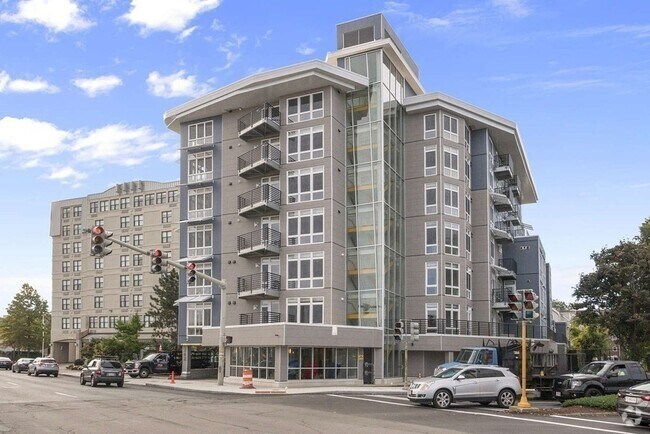 Building Photo - 262 Monsignor O'Brien Hwy Unit 402 Rental
