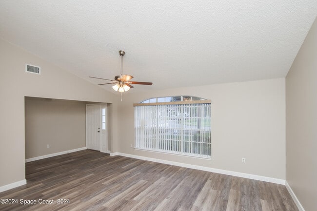 Photo - 2059 Allegheny Cir