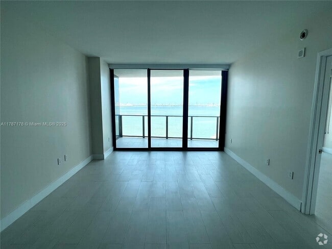 Building Photo - 460 NE 28th St Unit 1606 Rental
